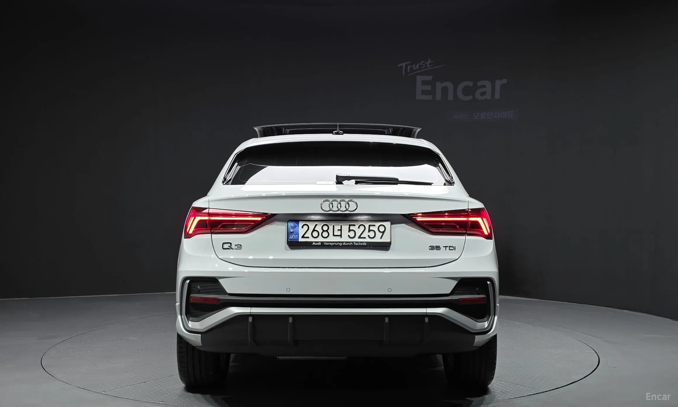 Q3 (F3)