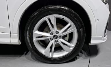 Q3 (F3)