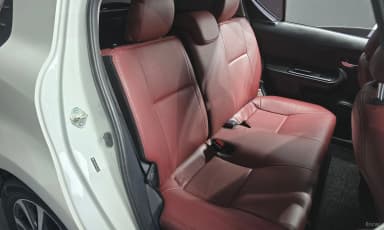 Prius C