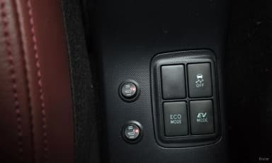 Prius C