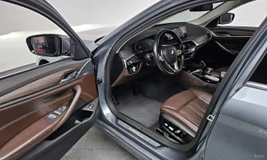 5 Series (G30)