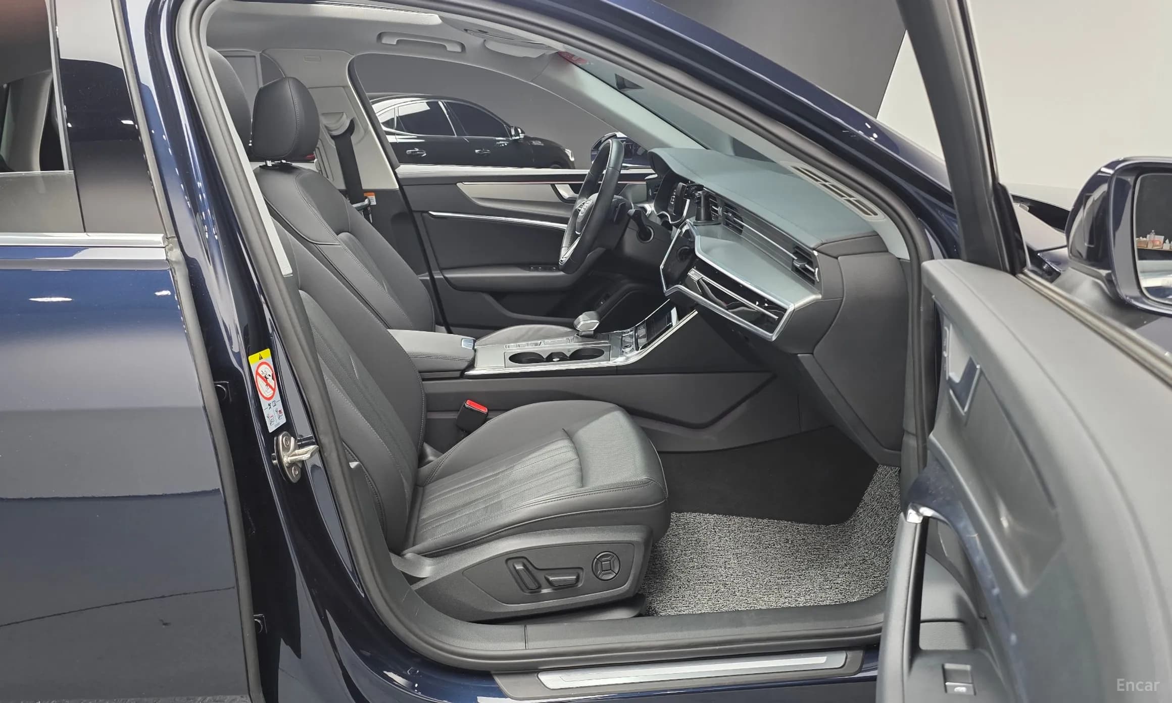 A6 (C8)