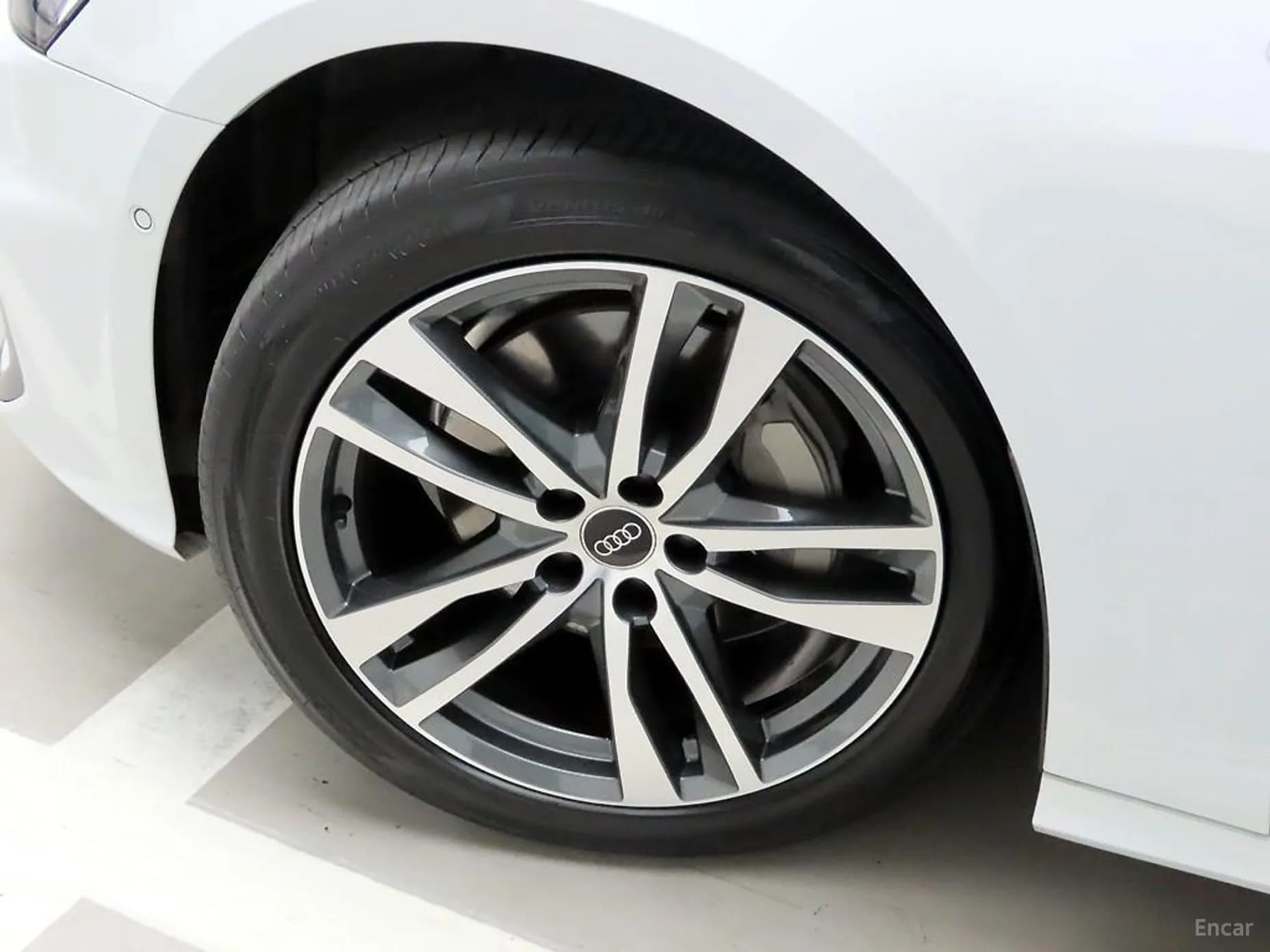 A6 (C8)
