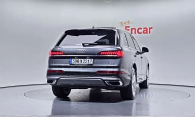 Q7 (4M)