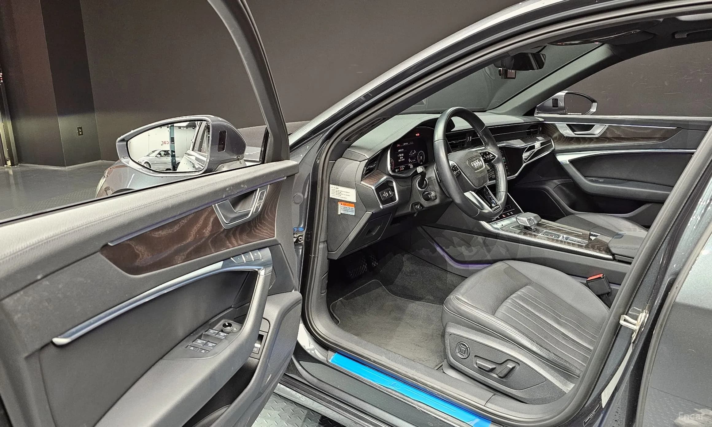 A6 (C8)