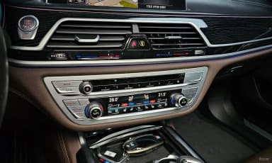 7 Series (G11)
