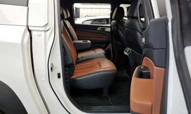 Rexton Sports Khan