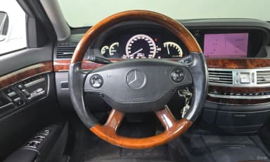 S-Class W221