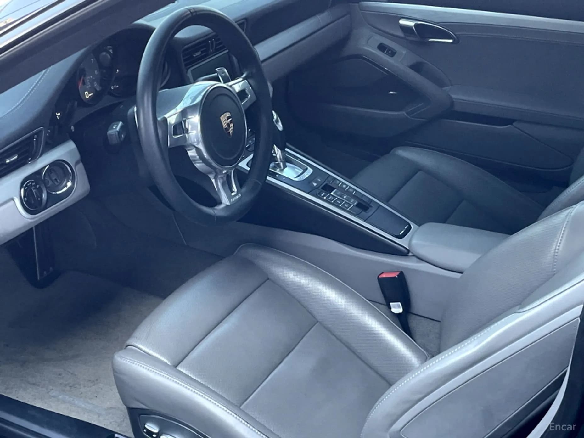 910