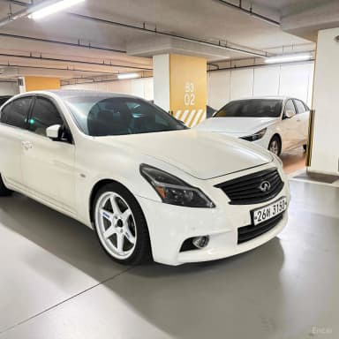 G37