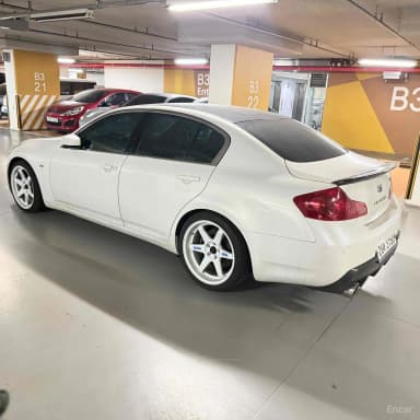 G37