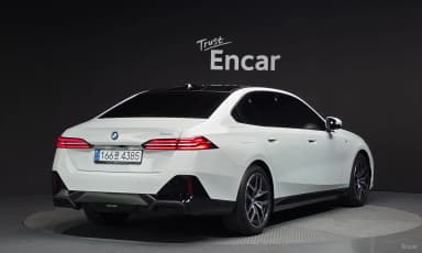 5 Series (G60)