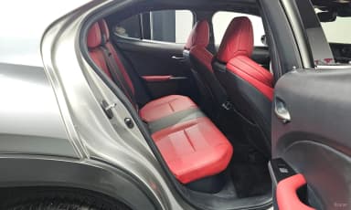 UX250h