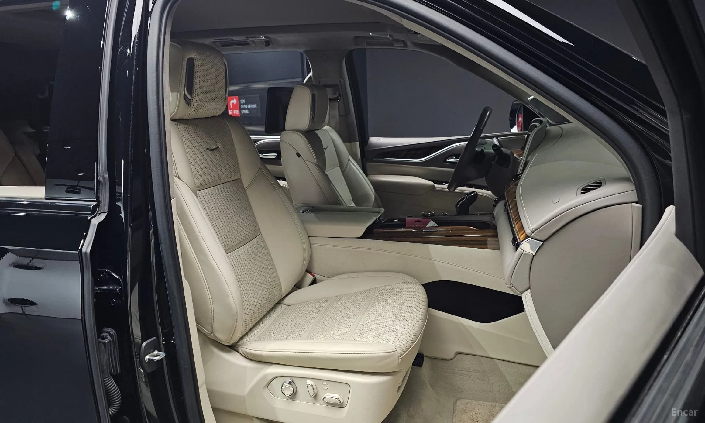 Escalade 5th Generation