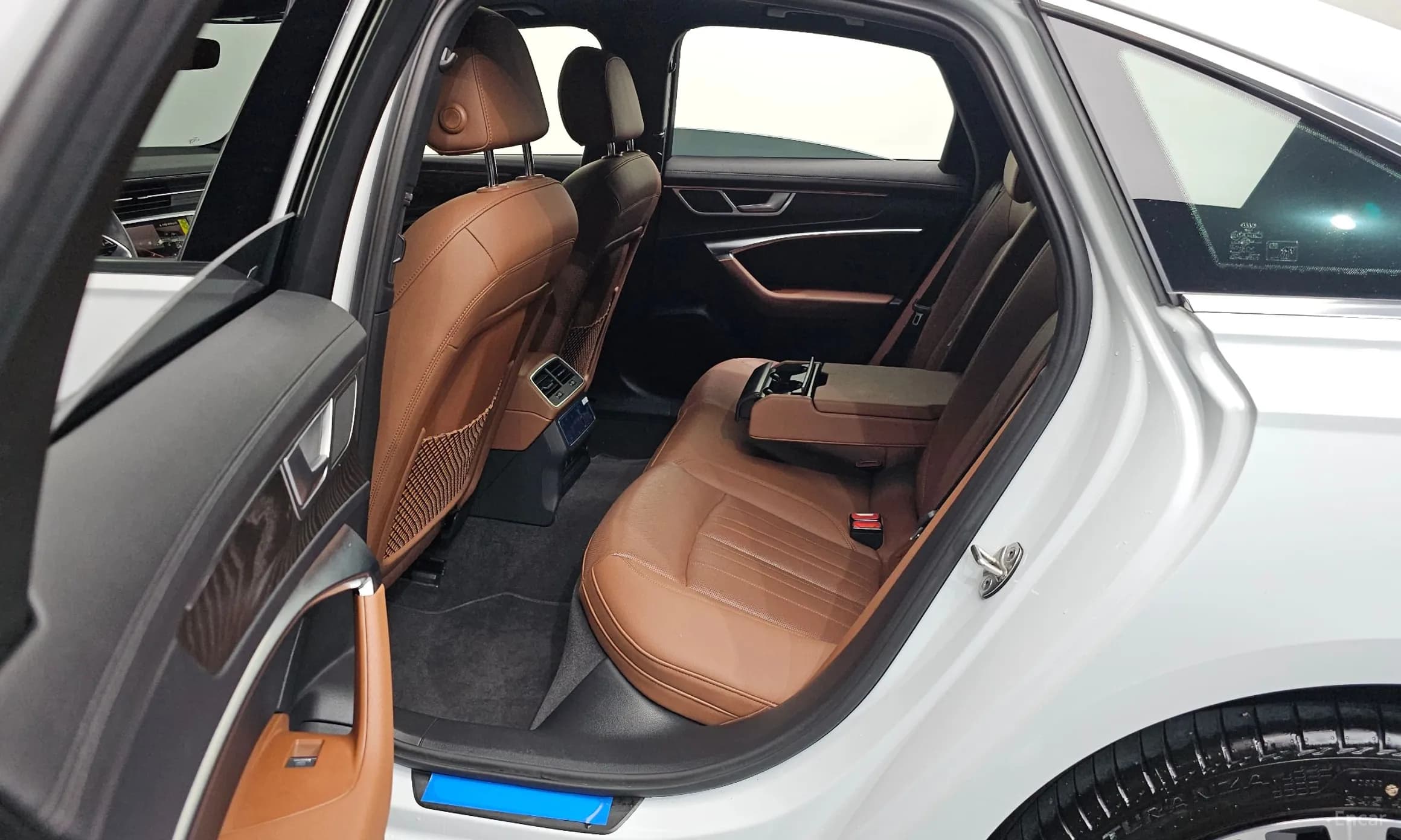 A6 (C8)