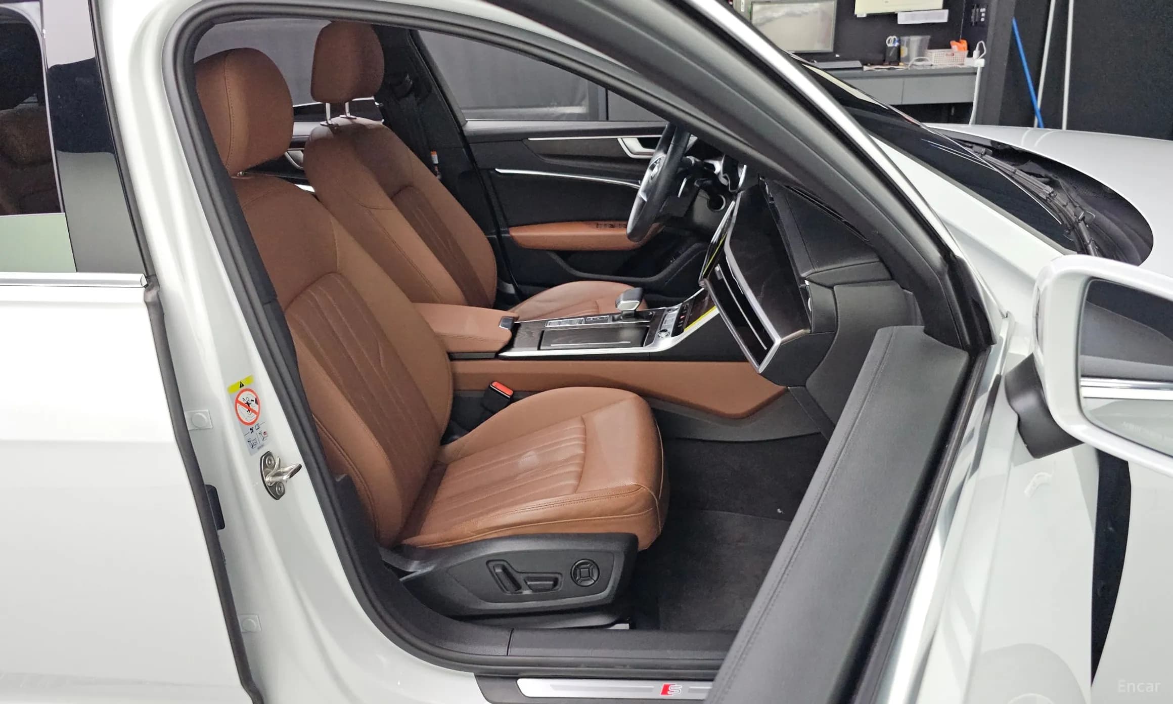 A6 (C8)