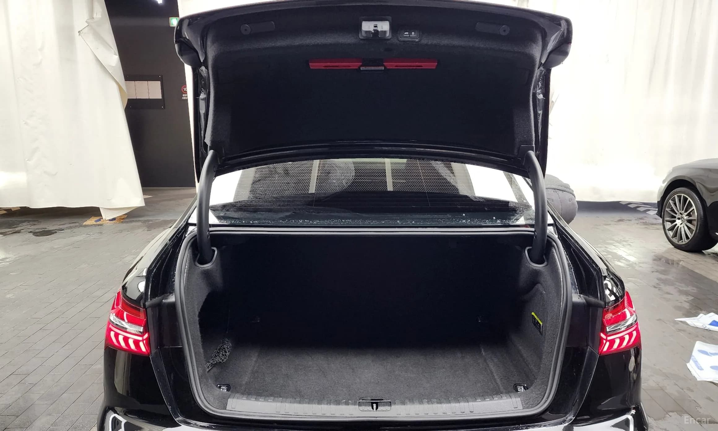 A6 (C8)