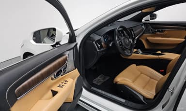 S90