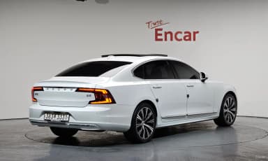 S90
