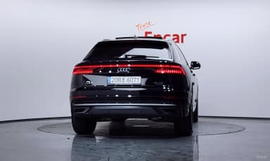 Q8 (4M)