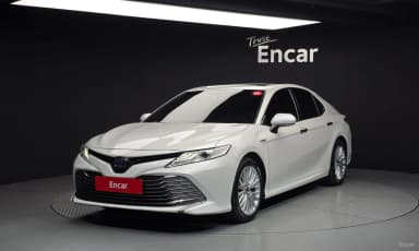 Camry (XV70)