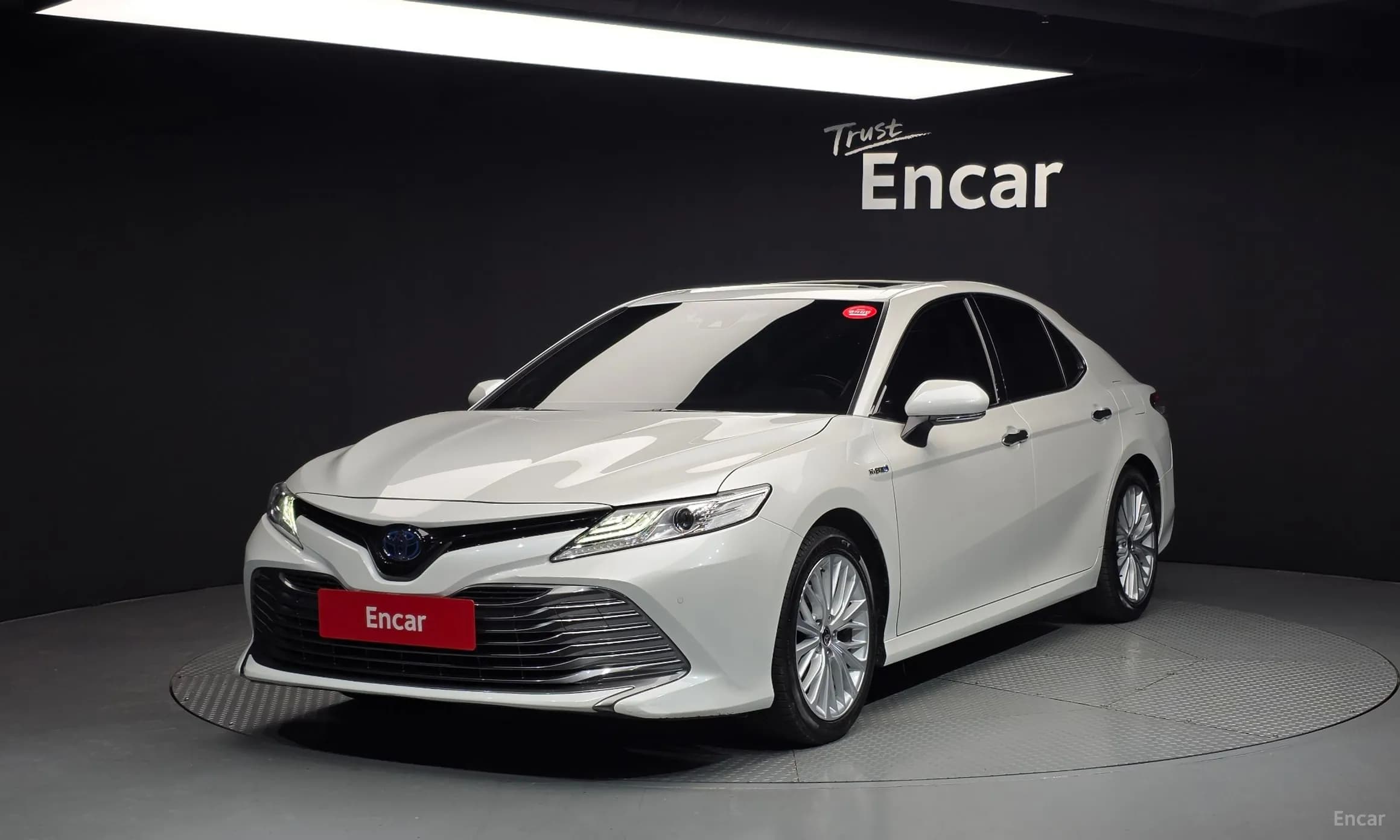 Camry (XV70)
