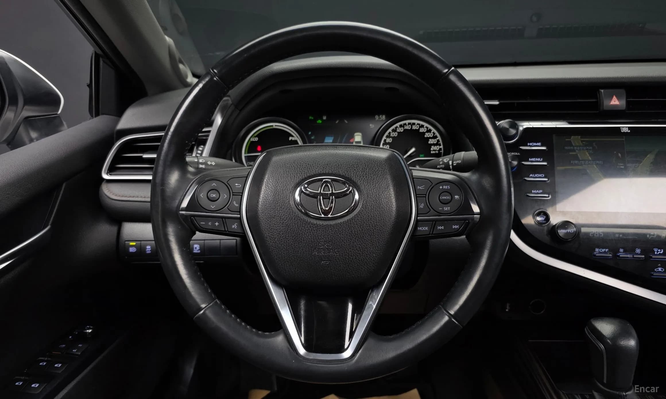 Camry (XV70)