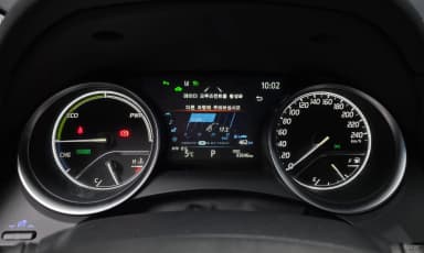 Camry (XV70)