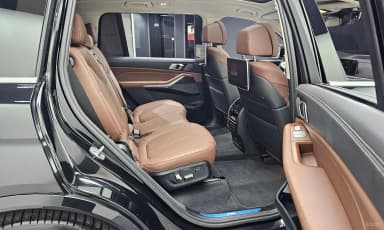 X7 (G07)