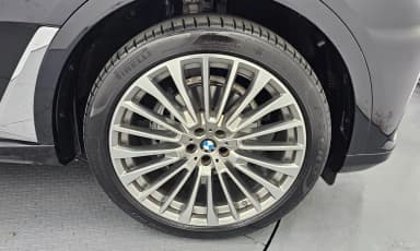 X7 (G07)