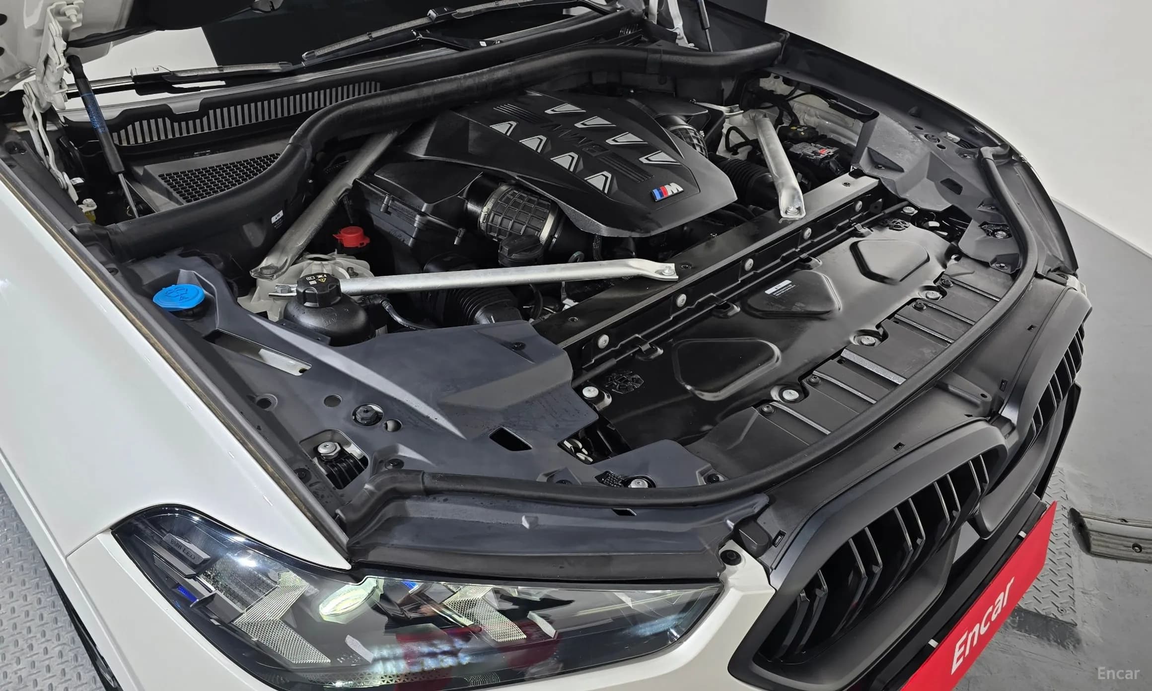 X6 (G06)