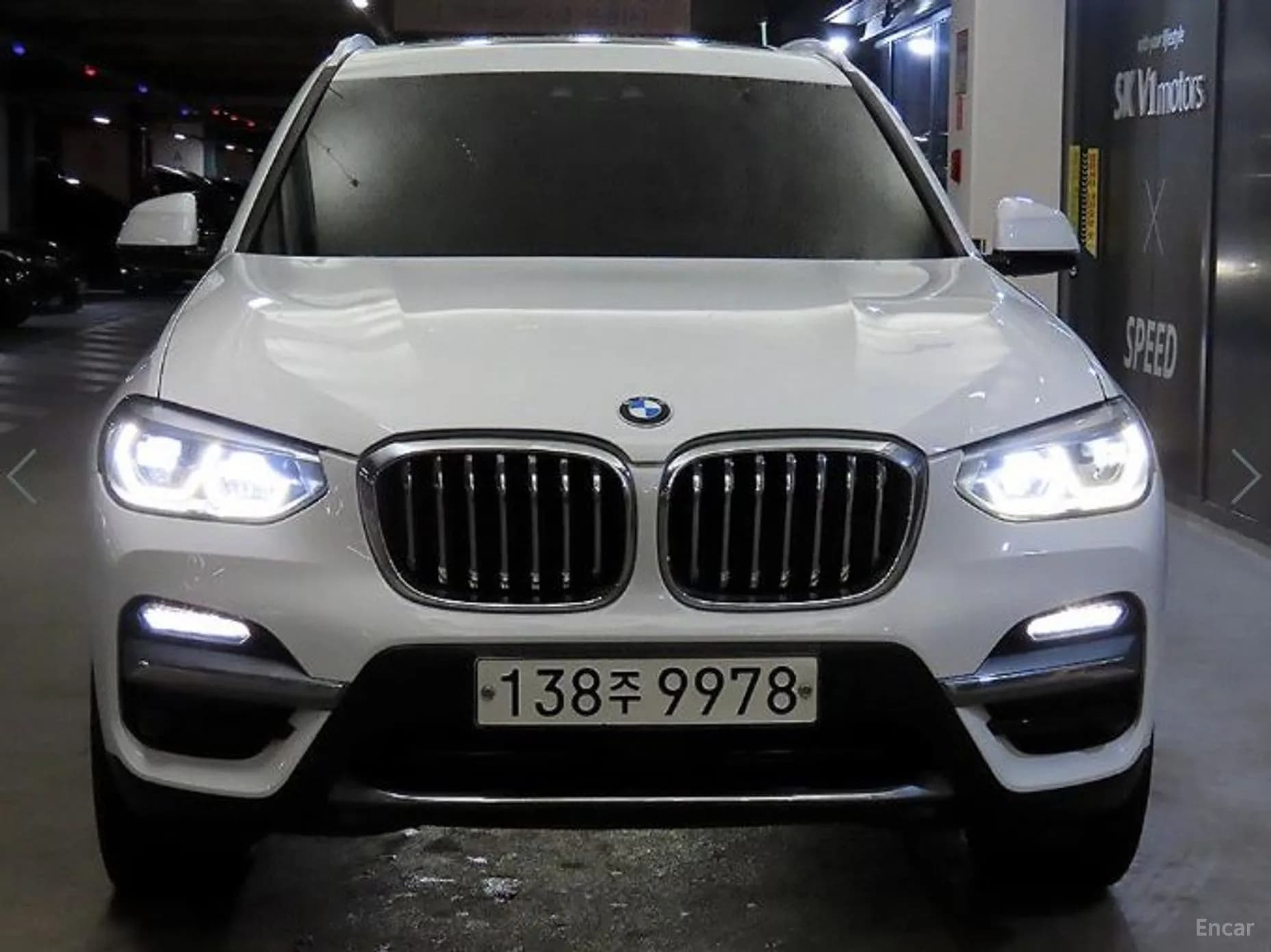 X3 (G01)