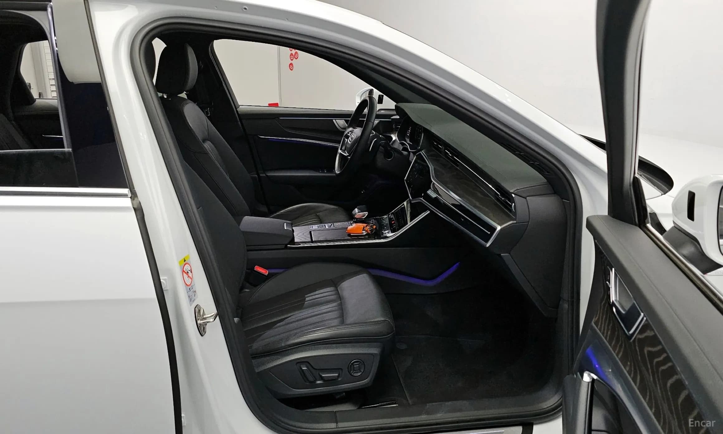 A6 (C8)