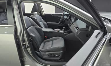 ES300h 7th Generation