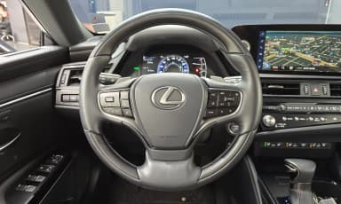 ES300h 7th Generation