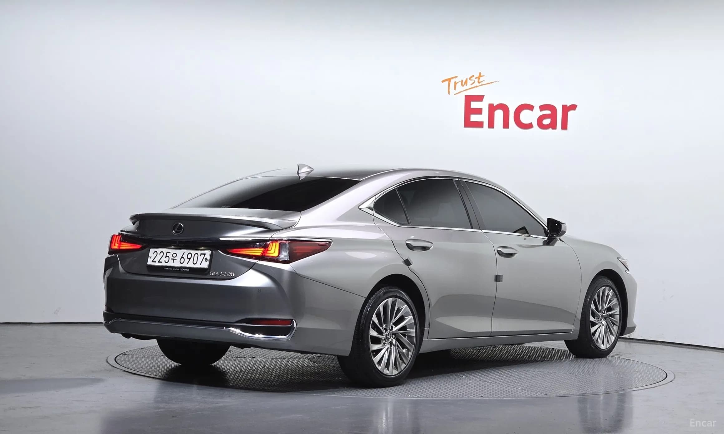 ES300h 7th Generation