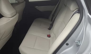 Camry (XV80)