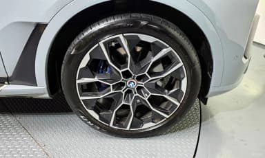 X7 (G07)