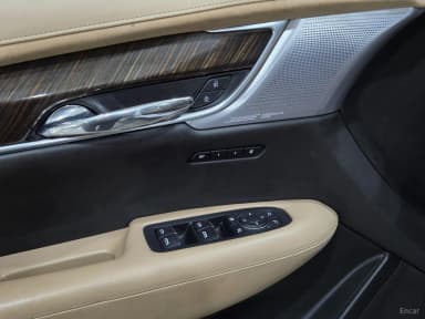 XT6