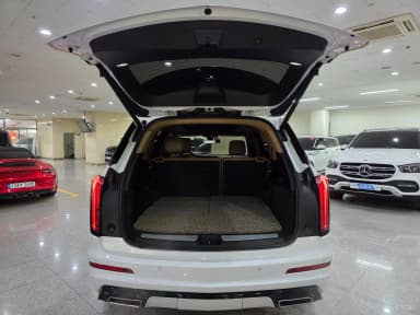 XT6