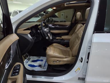 XT6