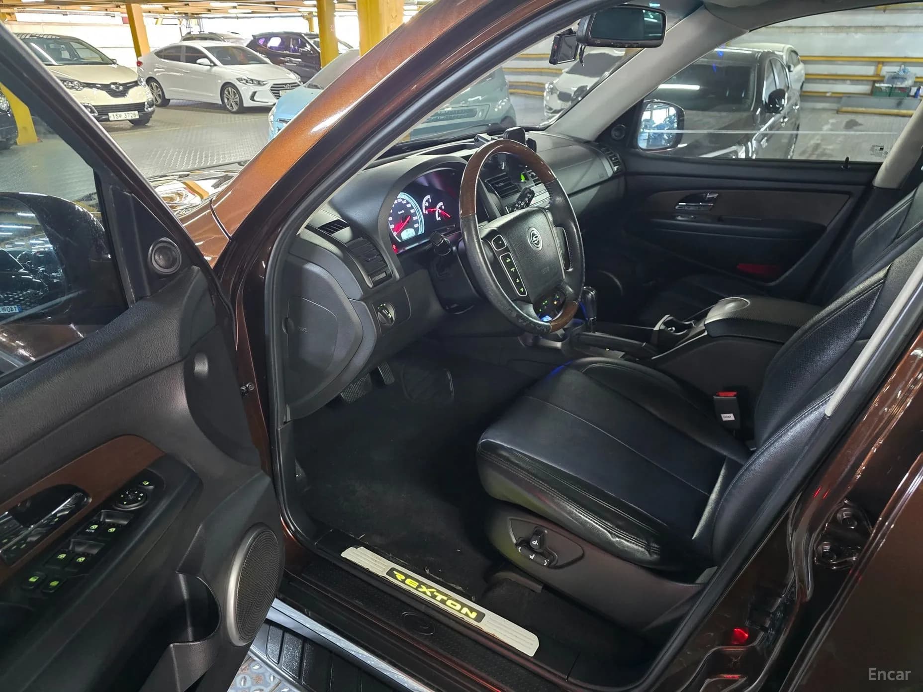 Rexton W