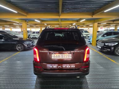 Rexton W