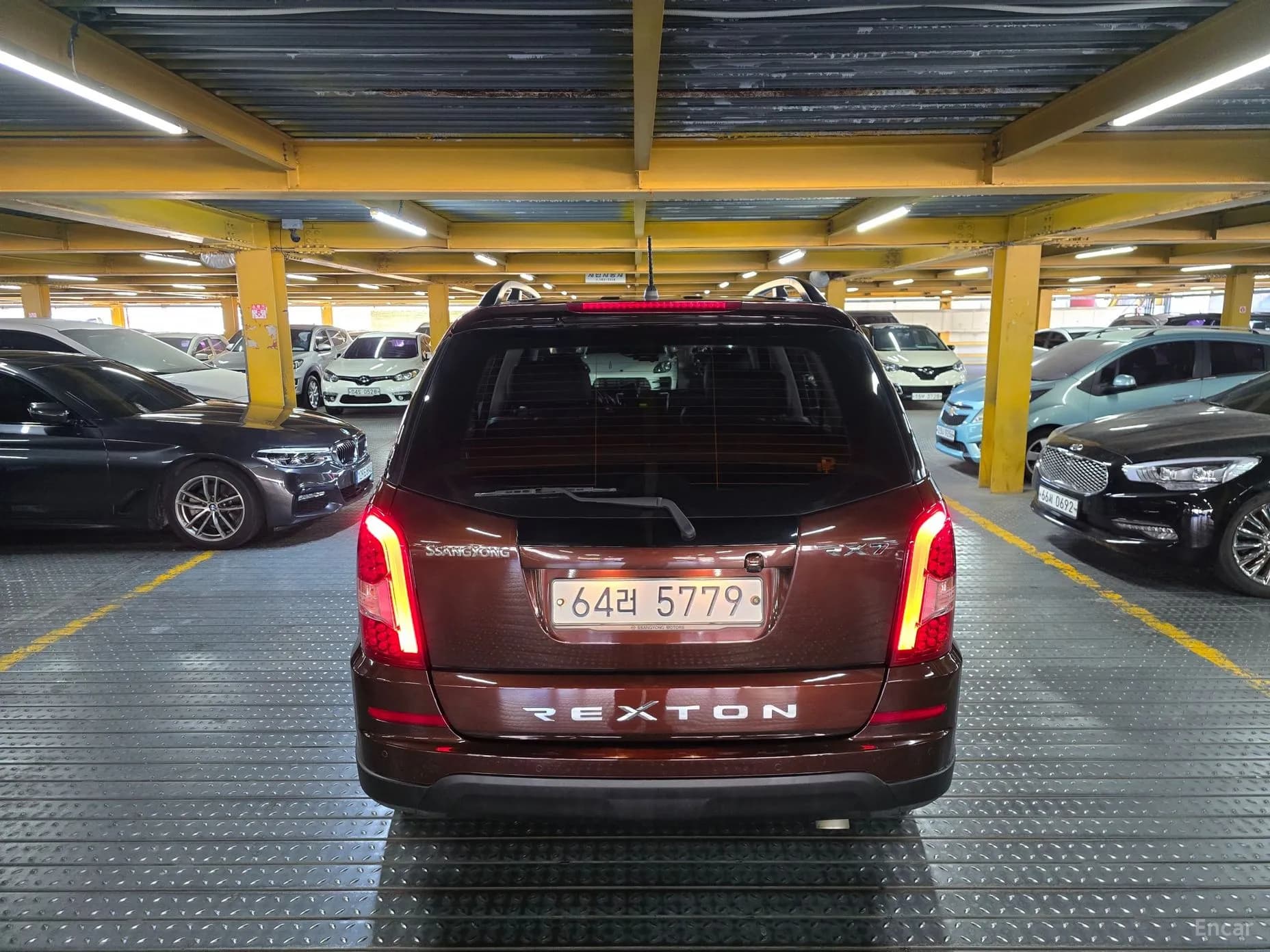 Rexton W