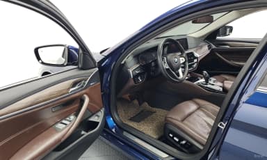 5 Series (G30)
