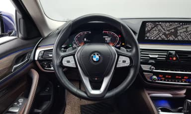 5 Series (G30)