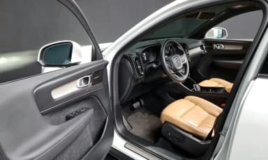XC40