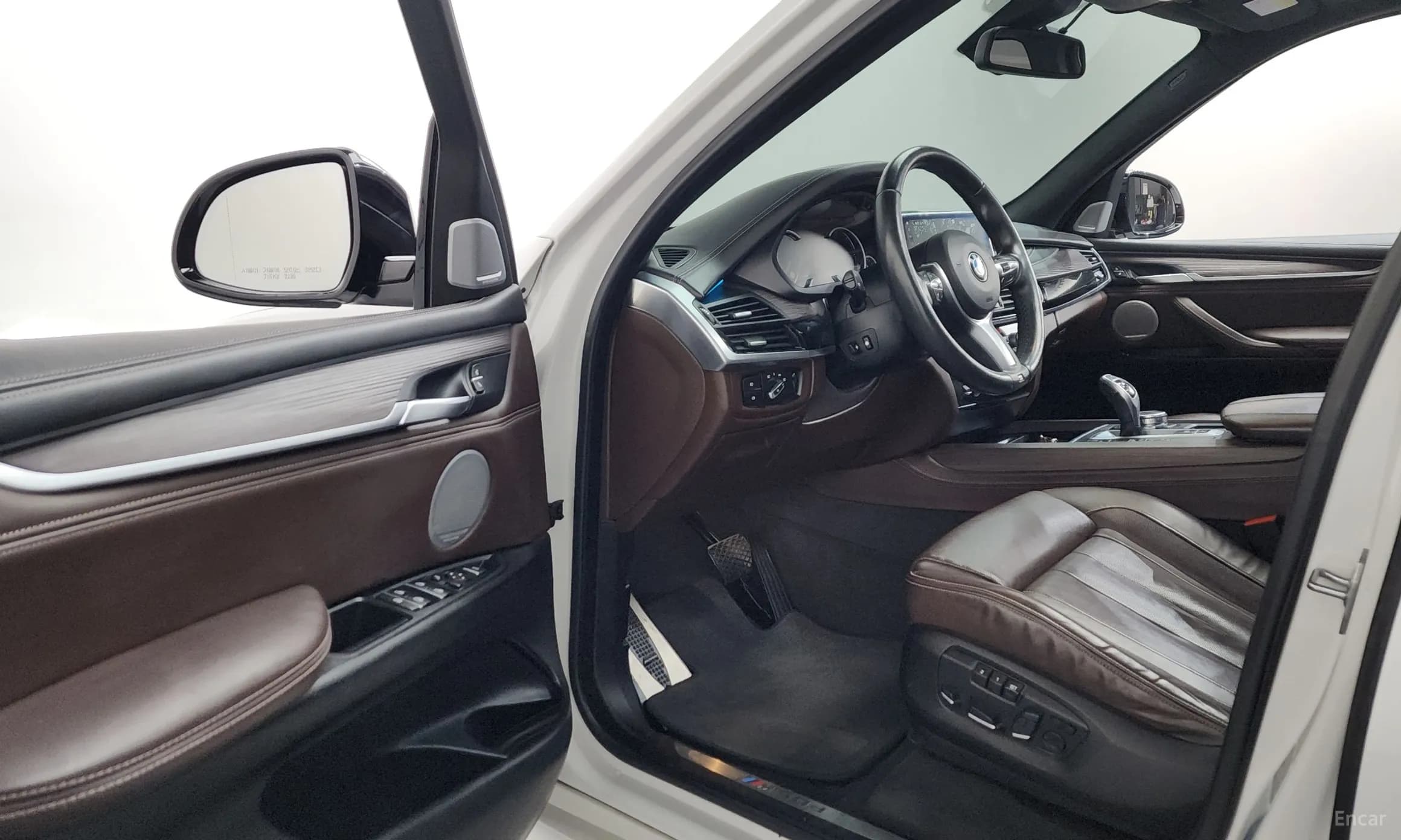 X5 (F15)