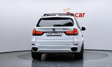X5 (F15)