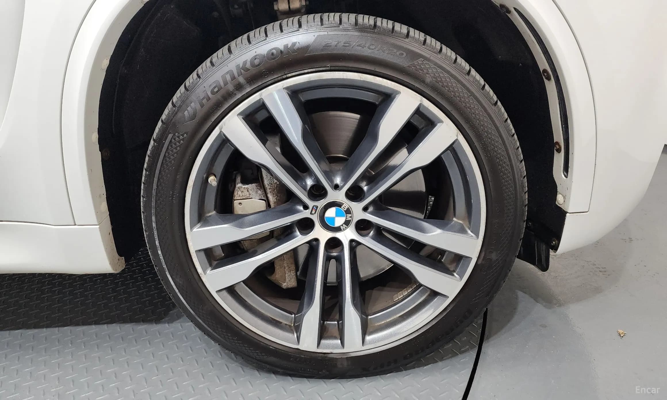 X5 (F15)